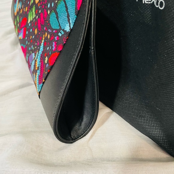 NWT PINEDA COVALIN SILK AND LEATHER CLUTCH EMBROIDERED BUTTERFLY 🦋 HANDMADE - Picture 6 of 6